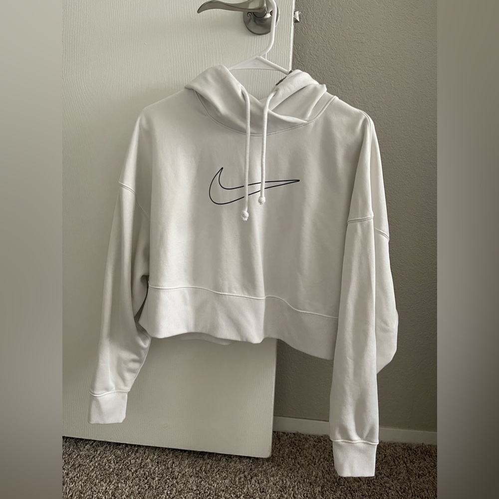 Cropped Nike Hoodie